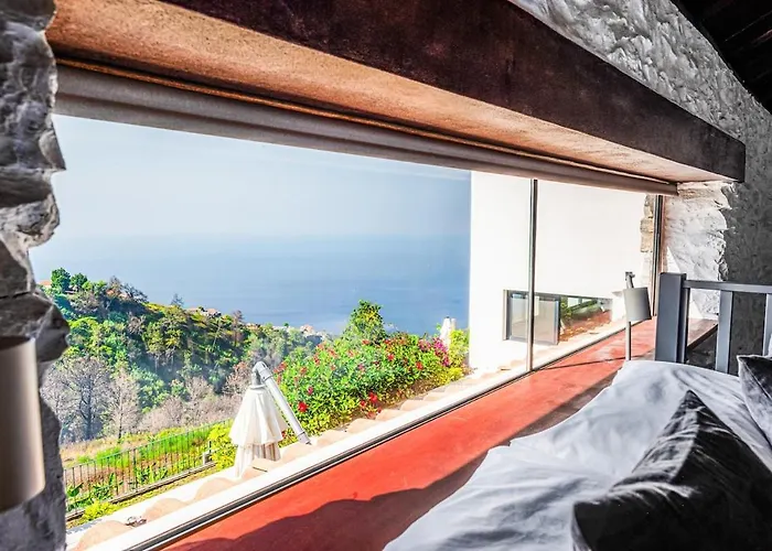 New! Nature Paradise With Ocean View & Hot Tubs