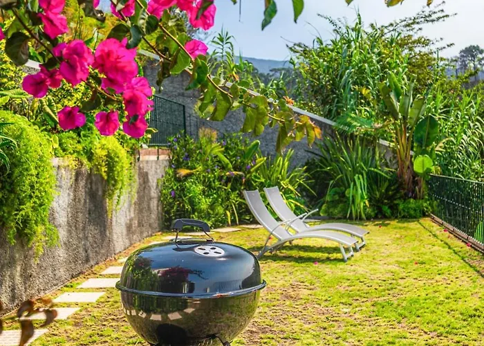 New! Nature Paradise With Ocean View & Hot Tubs Villa Fajã da Ovelha