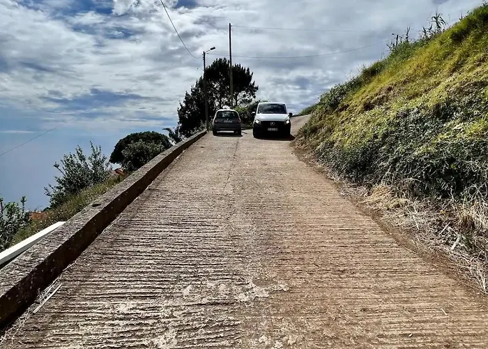 New! Nature Paradise With Ocean View & Hot Tubs Villa Fajã da Ovelha