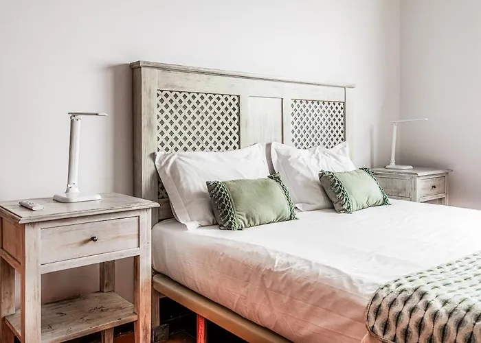 Villa New! Nature Paradise With Ocean View & Hot Tubs Fajã da Ovelha