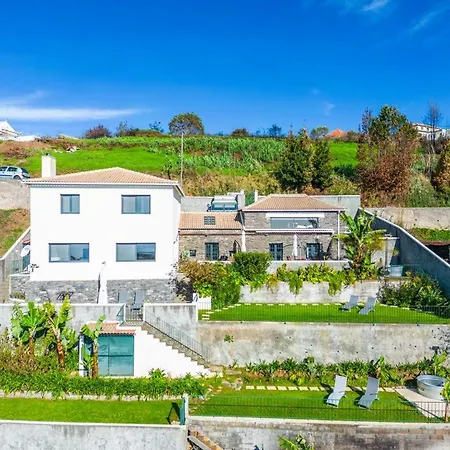 New! Nature Paradise With Ocean View & Hot Tubs * Fajã da Ovelha