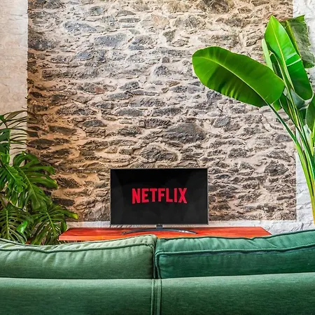 New! Nature Paradise With Ocean View & Hot Tubs Villa Fajã da Ovelha