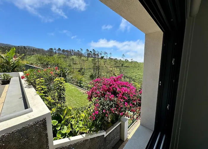 New! Nature Paradise With Ocean View & Hot Tubs * Fajã da Ovelha